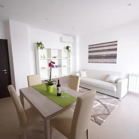 Rapisardi By Receptio Apartament