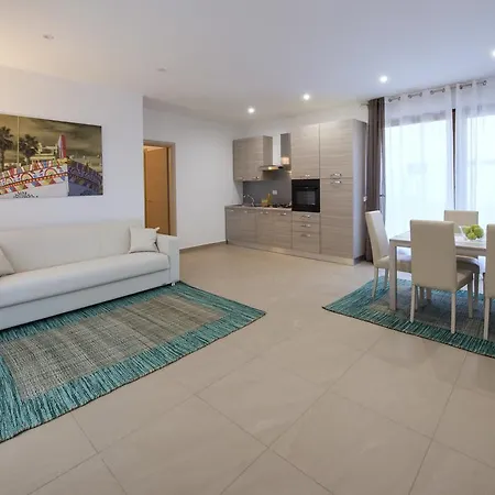 Rapisardi By Receptio *